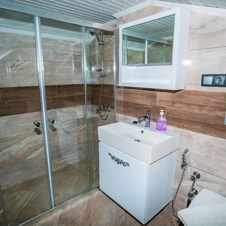 فندق Laila *